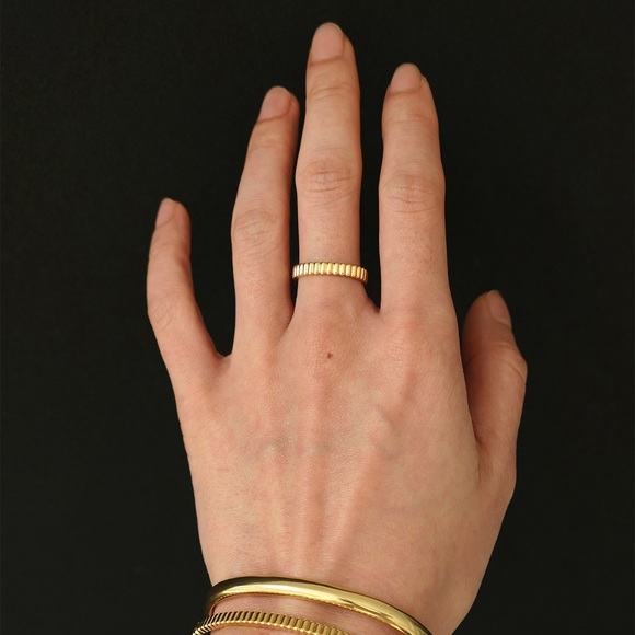 Gold thin ring, thin gold ring, gear ring, simple gold ring, stacking ring - Picture 2 of 6